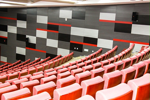 智能會(huì)議室音響系統(tǒng)維護(hù)方法