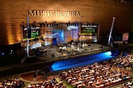 燈光、音響對(duì)增加舞臺(tái)藝術(shù)表現(xiàn)力的作用