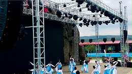 音樂(lè)會(huì)舞臺(tái)音響擴(kuò)聲系統(tǒng)設(shè)計(jì)方案