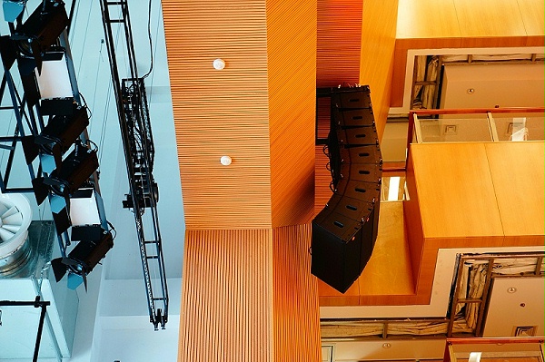 學校禮堂需要哪些舞臺設備