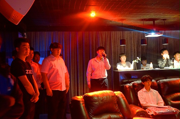 12校企合作 走進(jìn)職場(chǎng) 協(xié)同育人丨歡迎北京市經(jīng)貿(mào)技術(shù)學(xué)校師生來(lái)ZOBO卓邦參觀學(xué)習(xí)