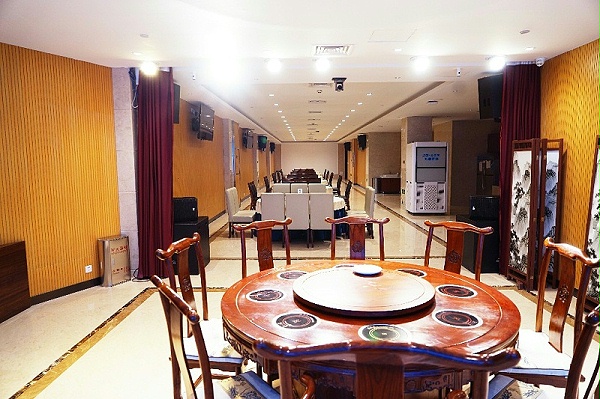 ZOBO卓邦為華永投資集團(tuán)多功能廳打造空間視聽系統(tǒng)