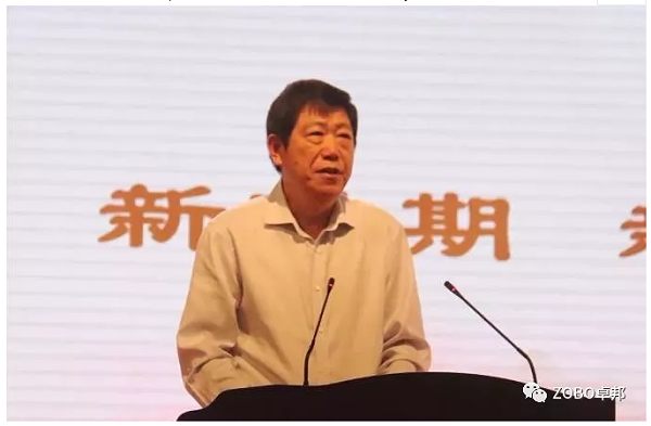 漯河市人民政府副市長栗社臣致辭