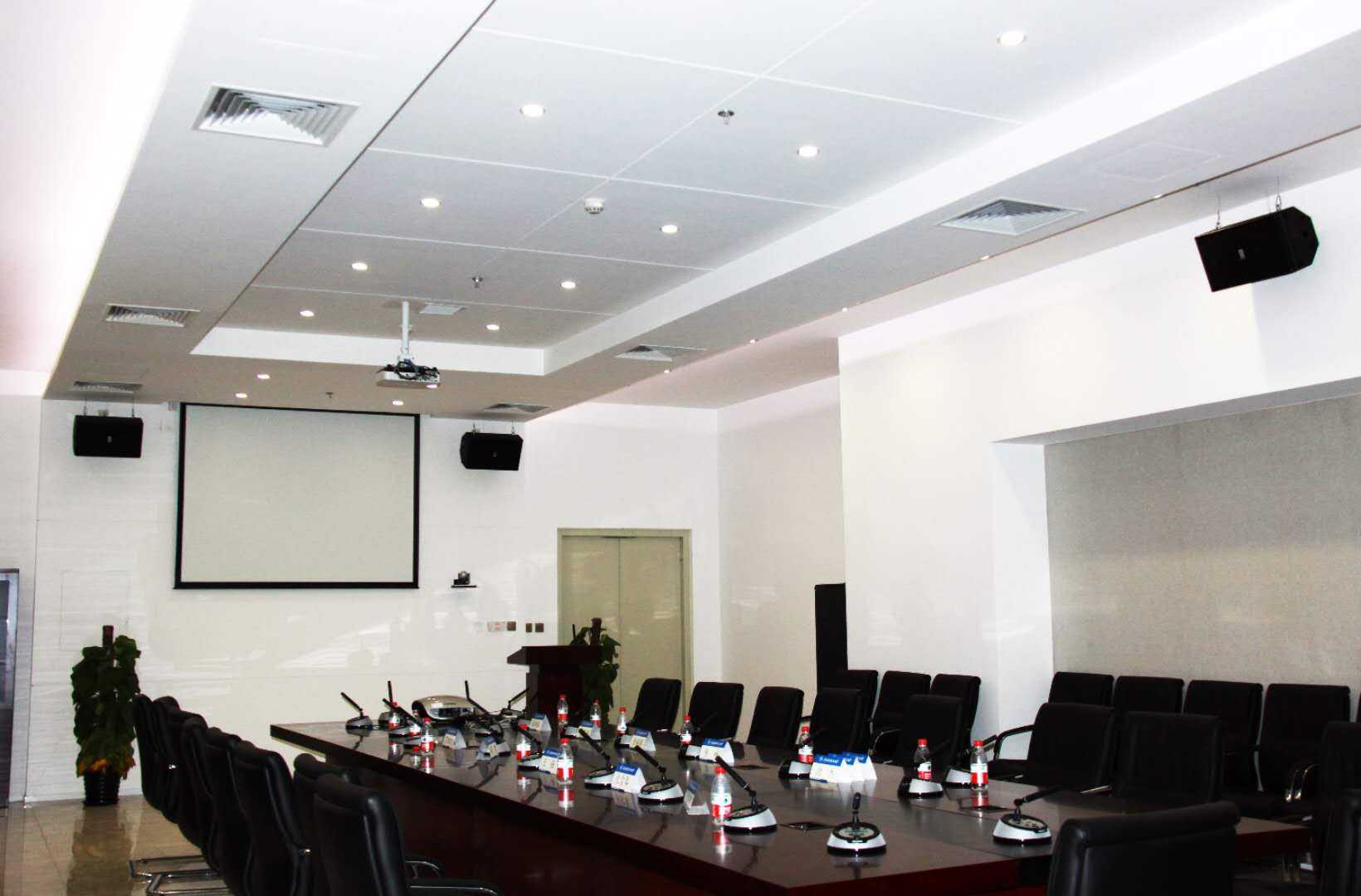 高校多功能會(huì)議室建設(shè)的研究