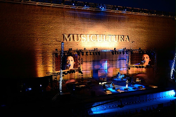 舞臺音響設(shè)備的調(diào)試技巧