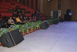 音響設(shè)備與舞臺(tái)燈光的配合應(yīng)用探究