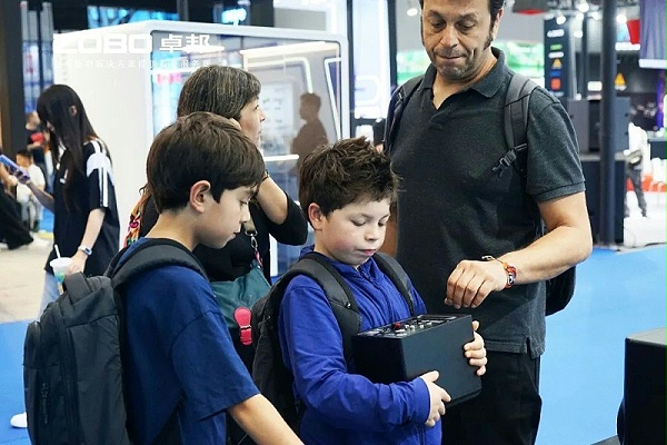 7深度技術(shù)對話，實力圈粉全場 | ZOBO卓邦廣州展第三日熱度攀升