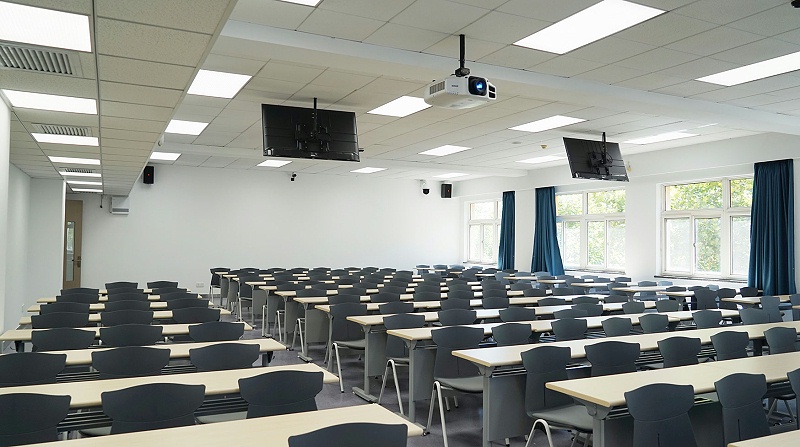 2學(xué)校智慧教室音視頻系統(tǒng)應(yīng)用：打造現(xiàn)代化教育新體驗(yàn)