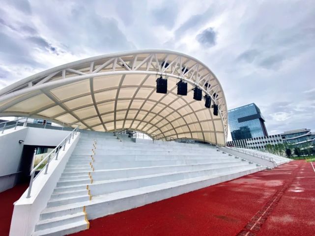 操場擴(kuò)聲音響系統(tǒng)如何布局