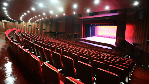 劇場(chǎng)劇院擴(kuò)聲系統(tǒng)解決方案