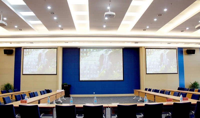 會(huì)議室音響設(shè)備連接時(shí)如何避免電流聲