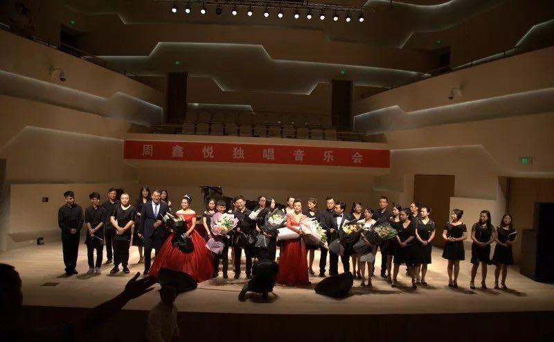 小型室內(nèi)音樂廳的擴(kuò)聲系統(tǒng)