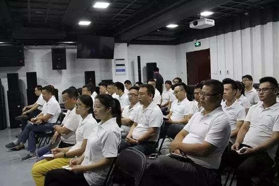 ZOBO卓邦年中員工培訓