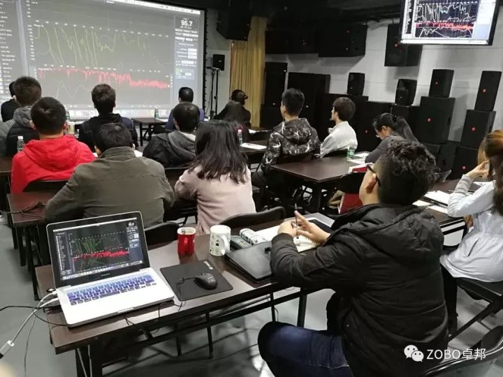 培訓(xùn)現(xiàn)場(chǎng)