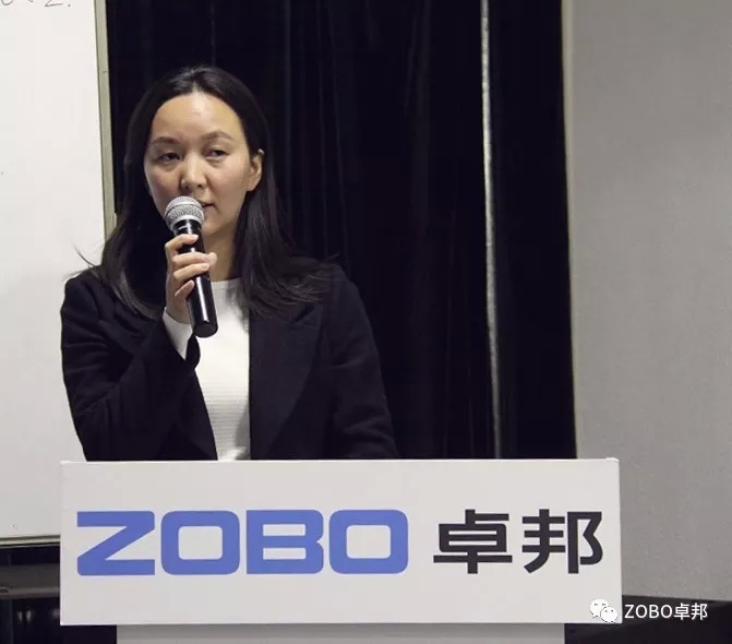 人事經(jīng)理鳳