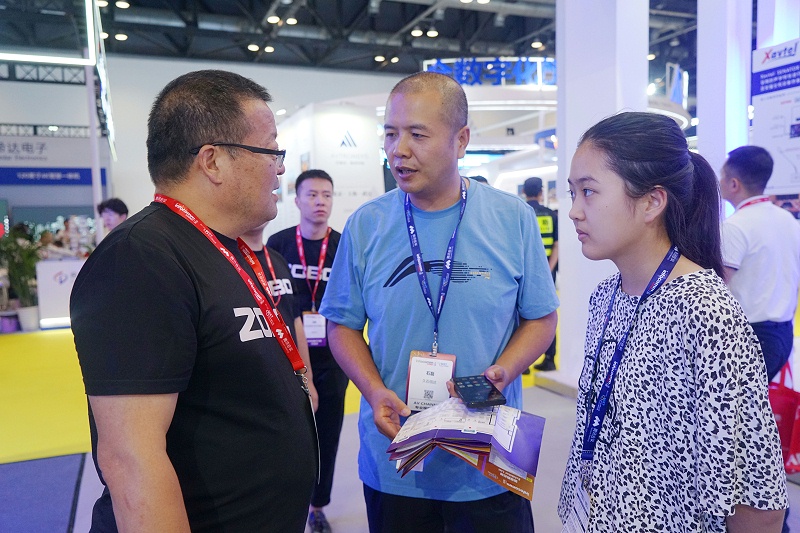 22現(xiàn)場·交流 22現(xiàn)場·交流