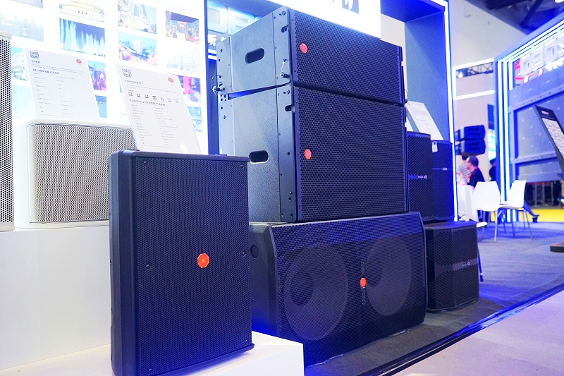 34展會日熱度不減 亮點紛呈 34展會日熱度不減 亮點紛呈