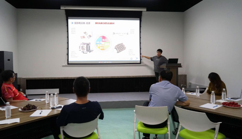 15走訪考察新會員，小組技術(shù)交流共謀發(fā)展丨ZOBO卓邦董事長張新峰以北京聲光視訊行業(yè)協(xié)會會長身份走訪交流