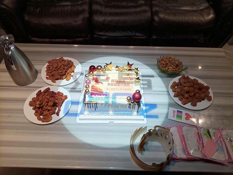 喜迎國(guó)慶我和祖國(guó)共成長(zhǎng)暨第三季度生日會(huì)