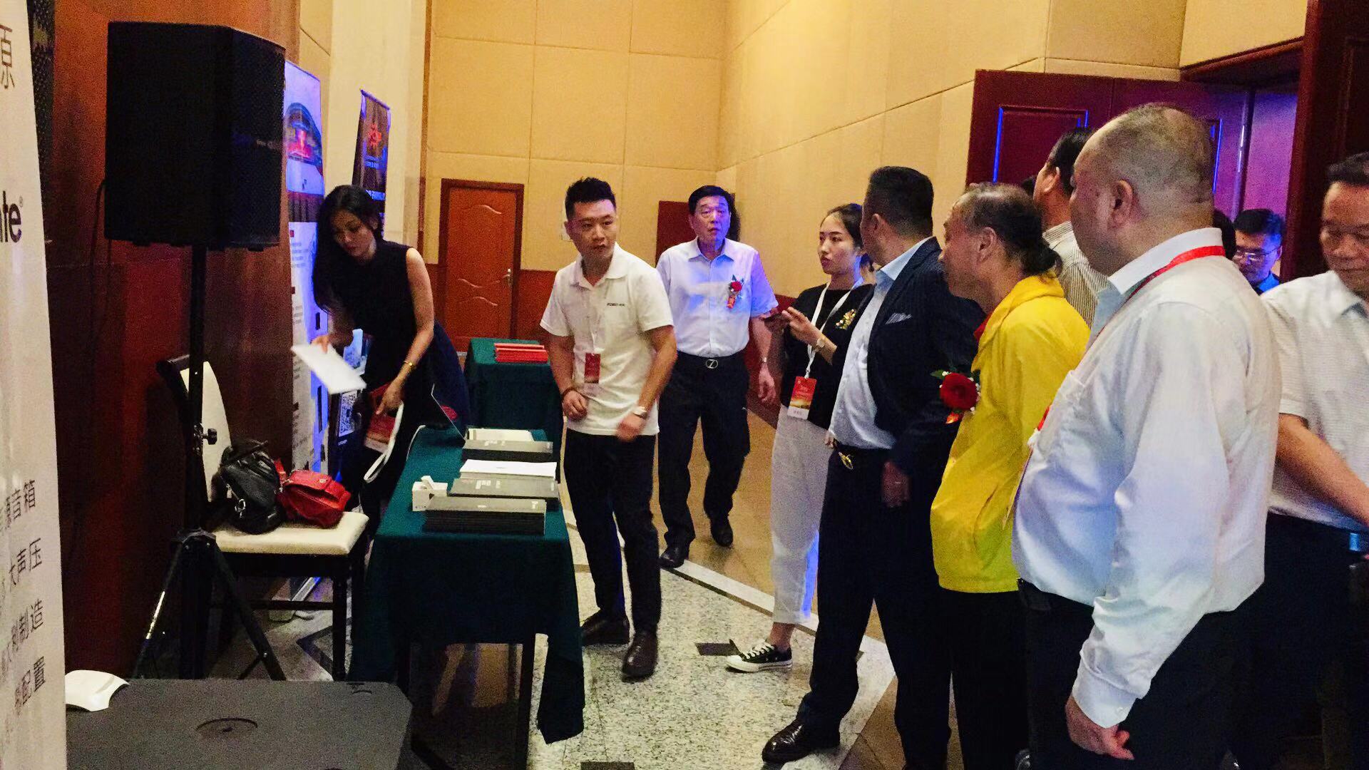 卓邦應(yīng)邀出席中國演藝設(shè)備技術(shù)協(xié)會陜西辦事處成立大會并做技術(shù)展示