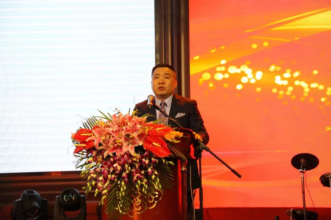 卓邦祝中國演藝設(shè)備技術(shù)協(xié)會(huì)演藝工程第十分會(huì)成立大會(huì)圓滿成功