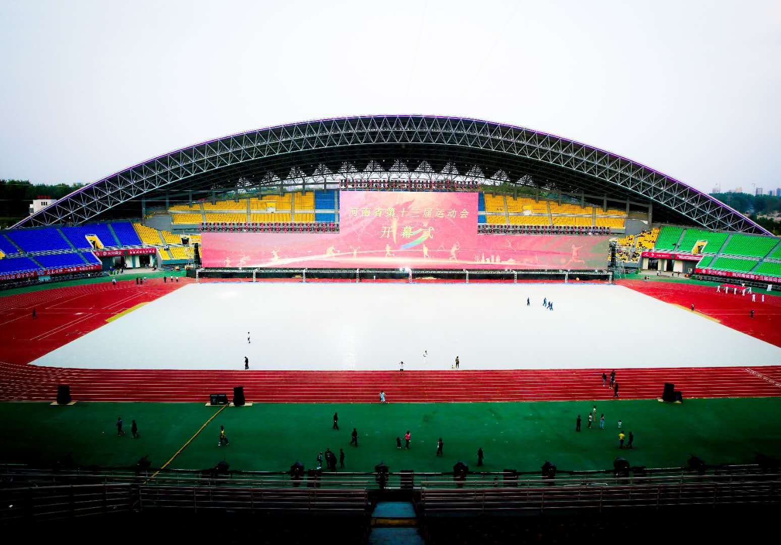 大型場館體育場音響設(shè)備揚(yáng)聲器